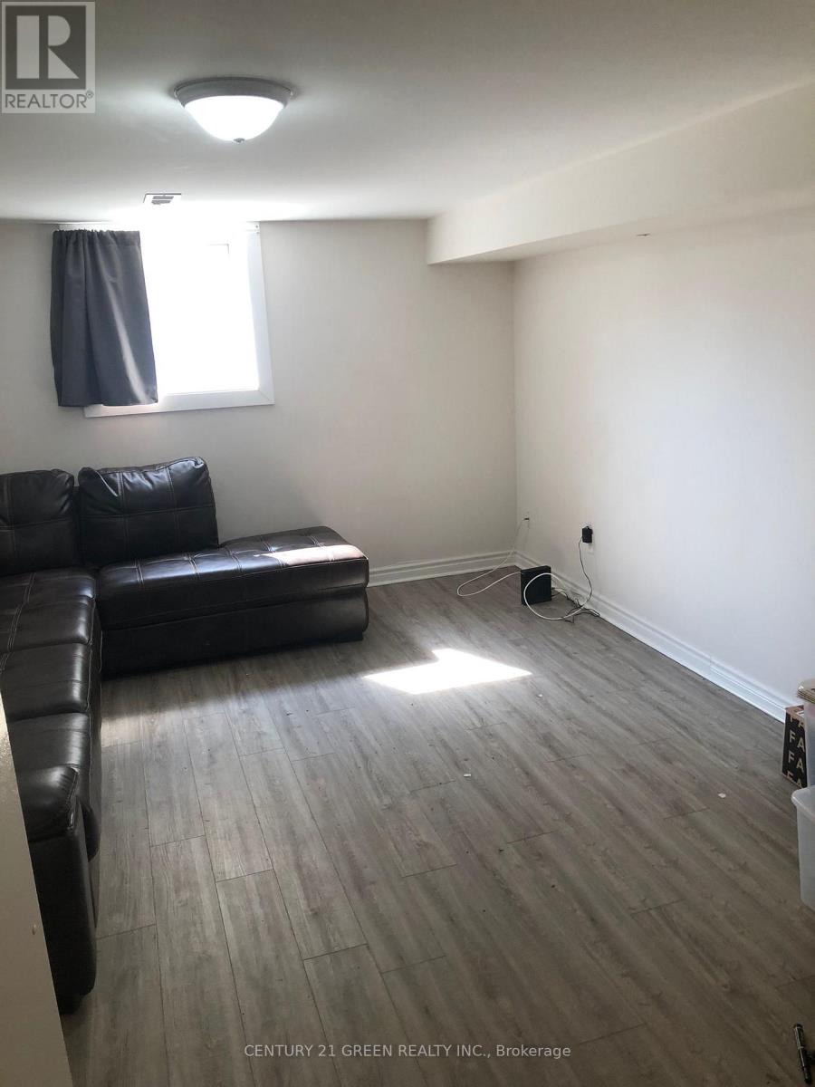 Bsmt - 350 Annapolis Avenue, Oshawa, Ontario  L1J 2Y2 - Photo 3 - E12394506