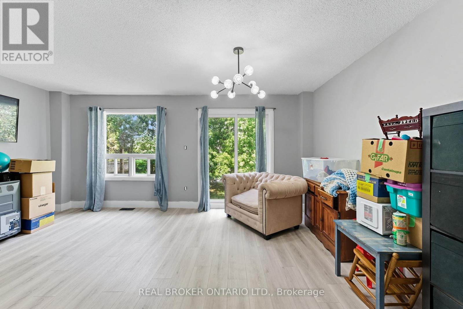 87 Elvira Street W, North Grenville, Ontario  K0G 1J0 - Photo 10 - X12394553