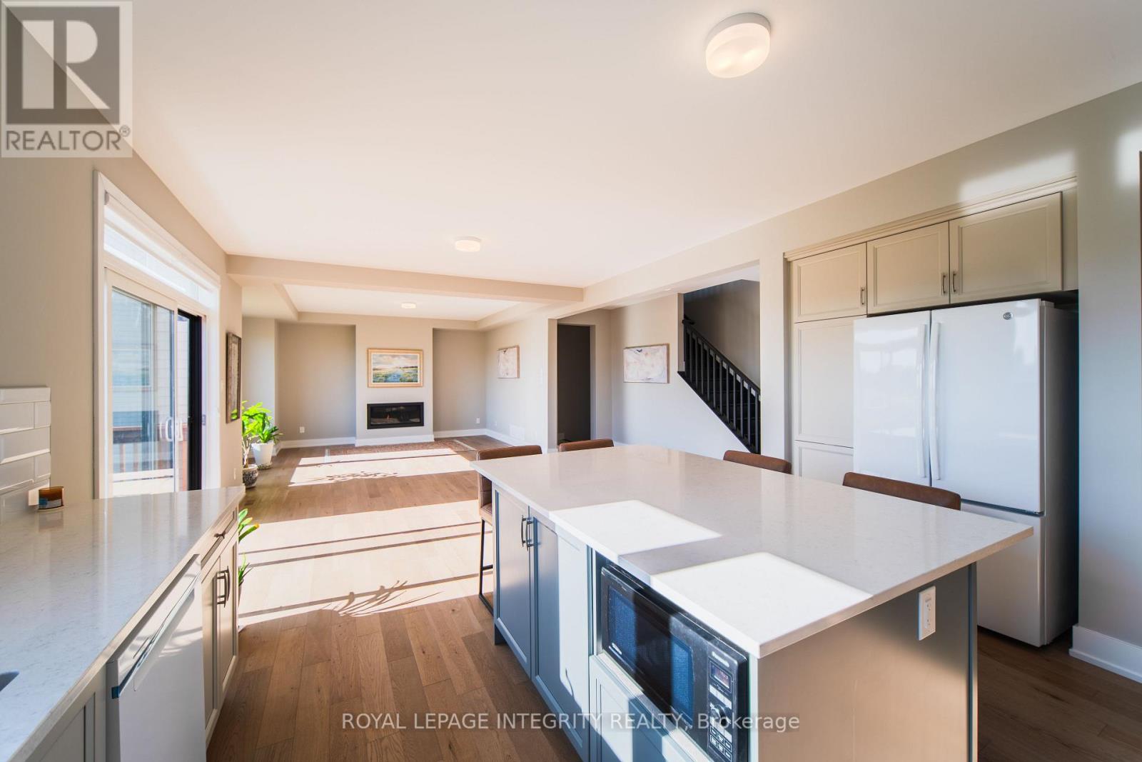 709 Fenwick Way, Ottawa, Ontario  K2J 7E2 - Photo 17 - X12394598
