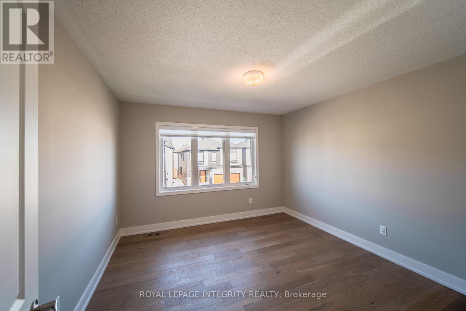 709 Fenwick Way, Ottawa, Ontario  K2J 7E2 - Photo 32 - X12394598