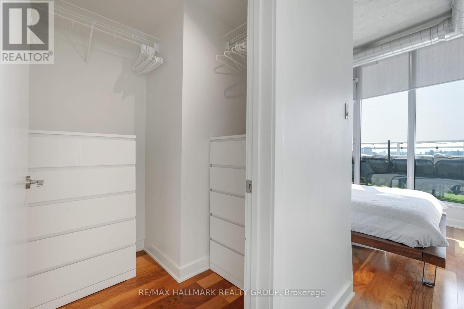 Penthouse 804 - 360 Mcleod Street, Ottawa, Ontario  K2P 1A9 - Photo 21 - X12394652