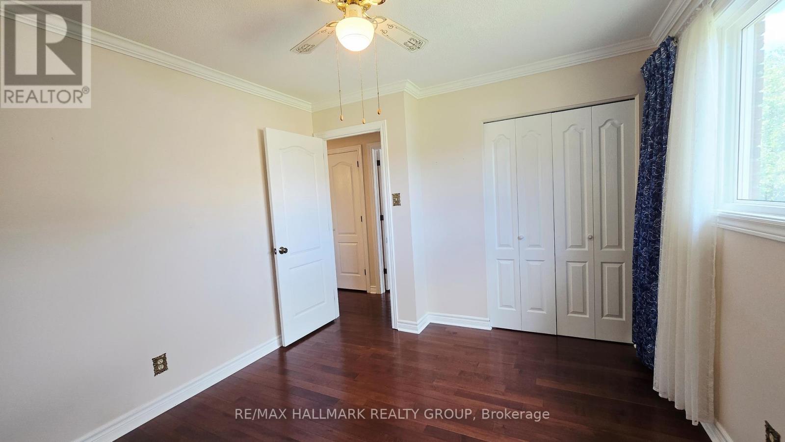 38 Hadley Circle, Ottawa, Ontario  K2H 6N9 - Photo 15 - X12394670