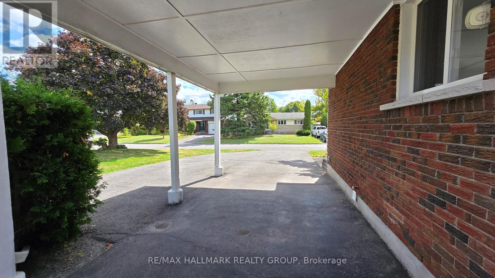 38 Hadley Circle, Ottawa, Ontario  K2H 6N9 - Photo 38 - X12394670