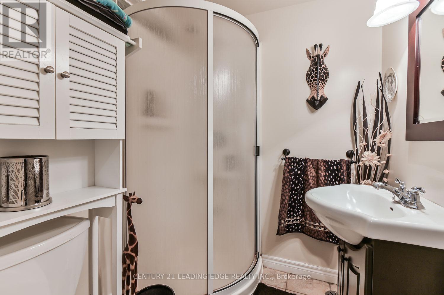 21 Jonathan Street, Uxbridge, Ontario  L9P 1B6 - Photo 23 - N12350062