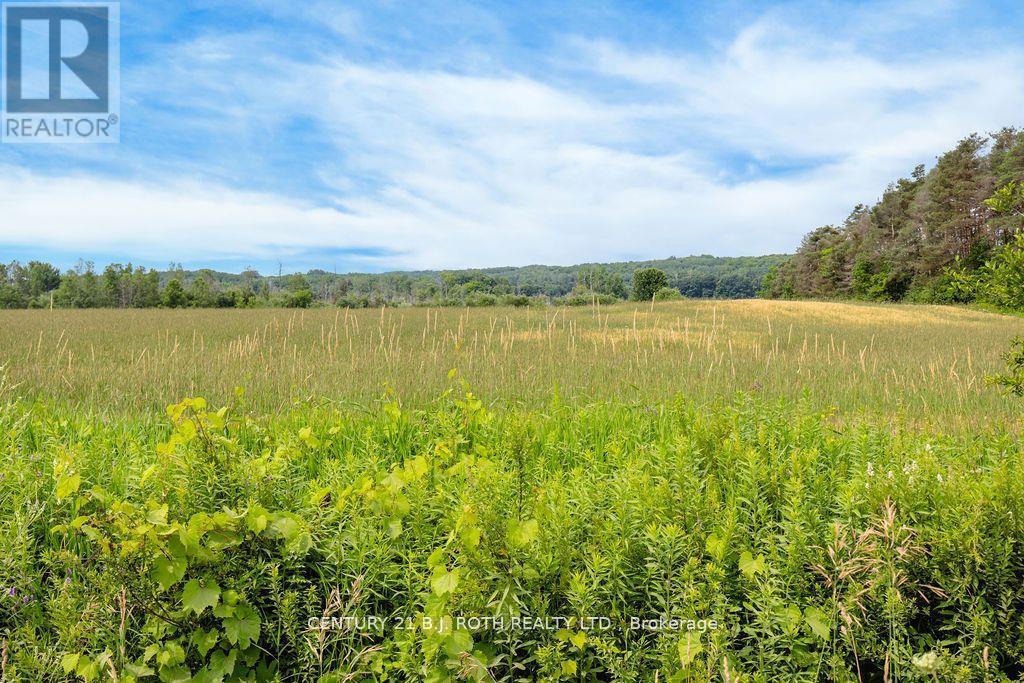 1511 Tay Point Road, Penetanguishene, Ontario  L9M 2C8 - Photo 12 - S12387525