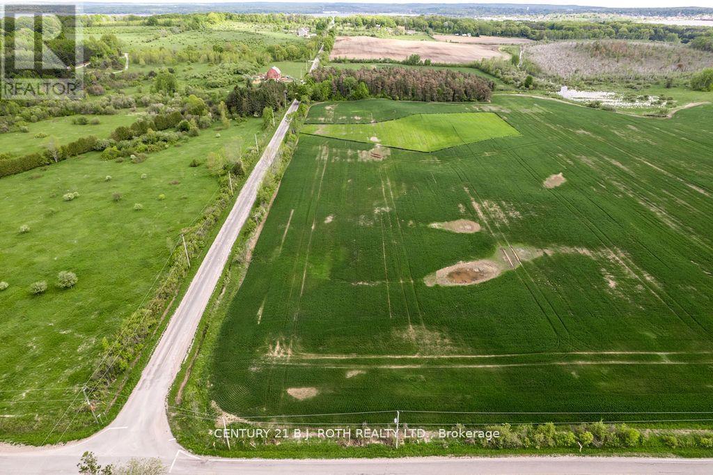 1499 Tay Point Road, Penetanguishene, Ontario  L9M 2C8 - Photo 4 - S12387537