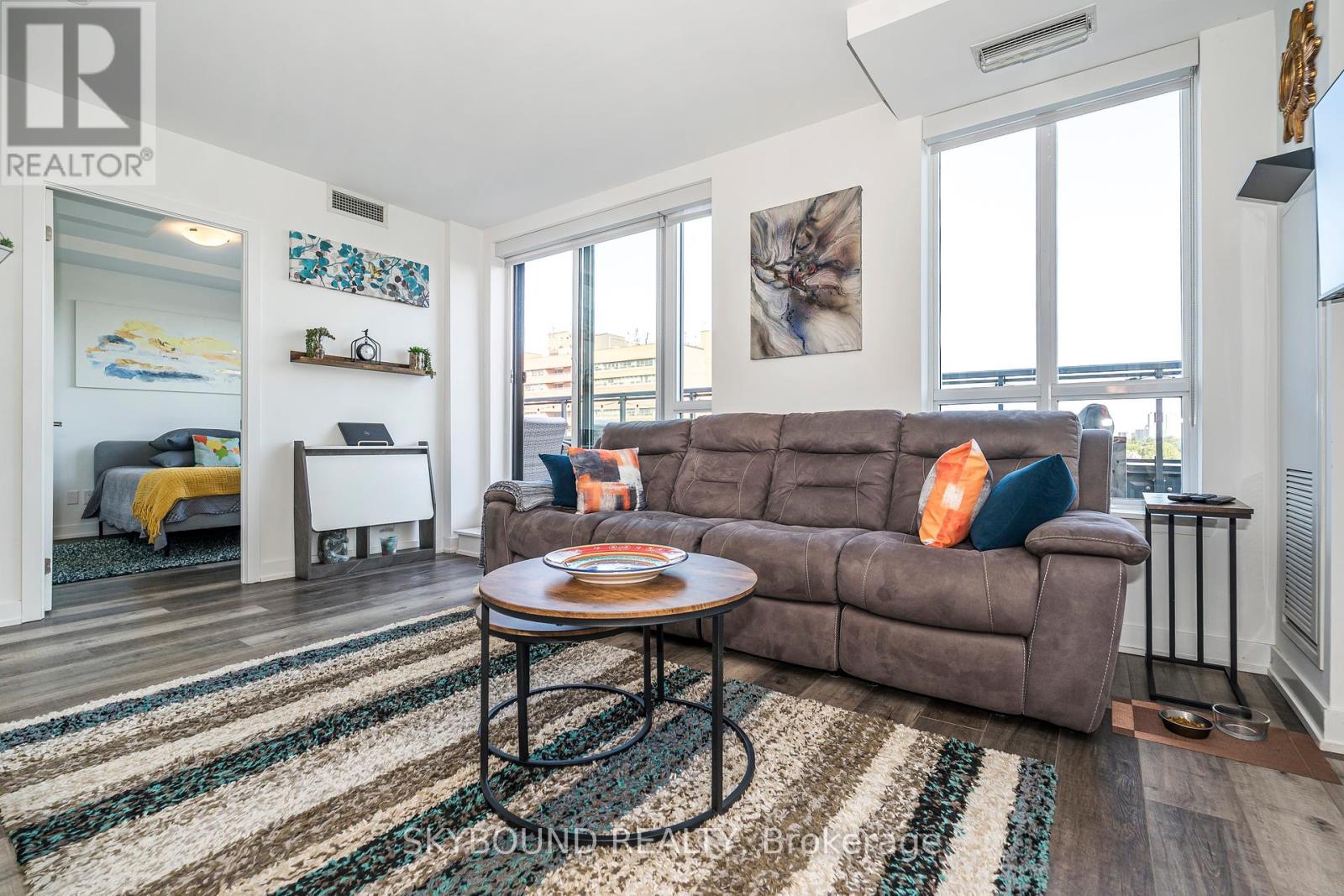 # 805 - 630 Greenwood Avenue, Toronto, Ontario  M4J 0A8 - Photo 4 - E12393825