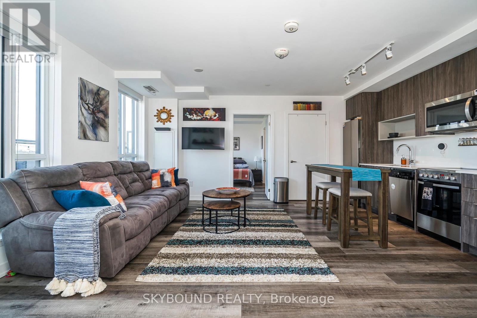 # 805 - 630 Greenwood Avenue, Toronto, Ontario  M4J 0A8 - Photo 7 - E12393825