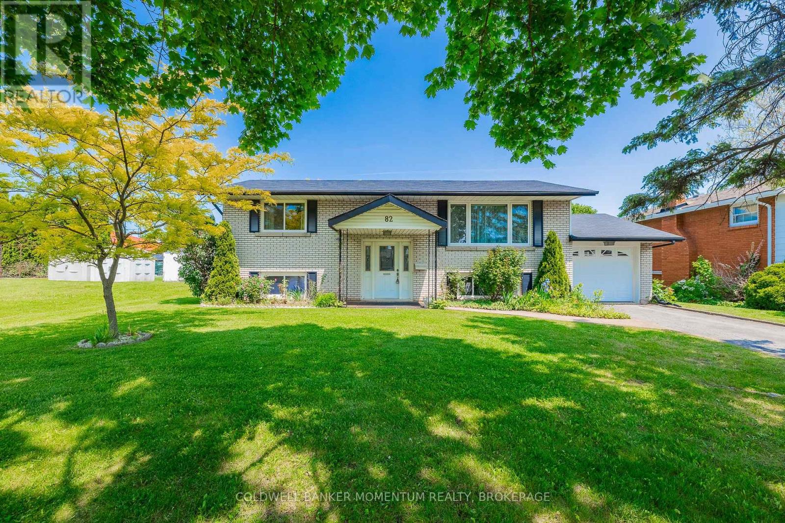 82 Mcdonald Avenue, Thorold, Ontario  L2V 3E7 - Photo 1 - X12394660