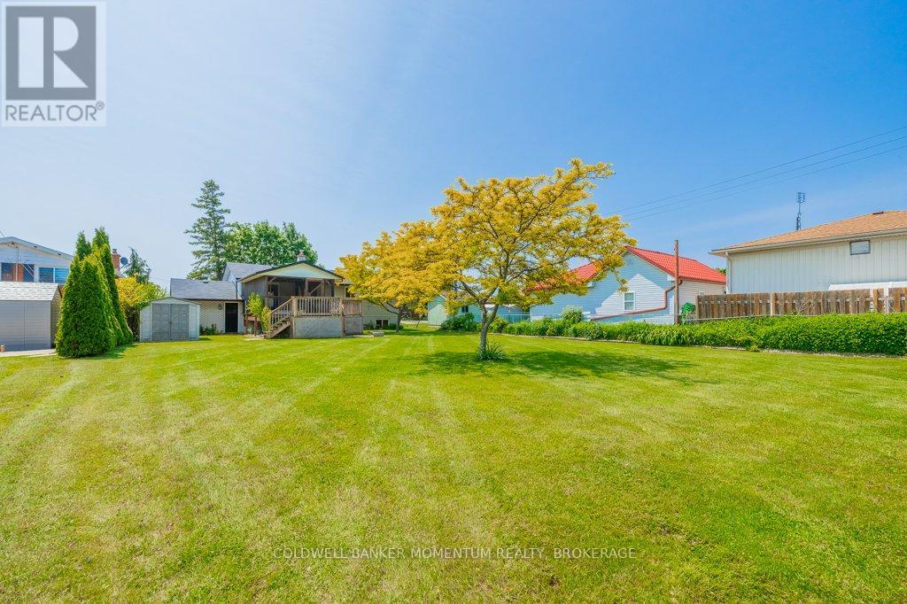 82 Mcdonald Avenue, Thorold, Ontario  L2V 3E7 - Photo 10 - X12394660