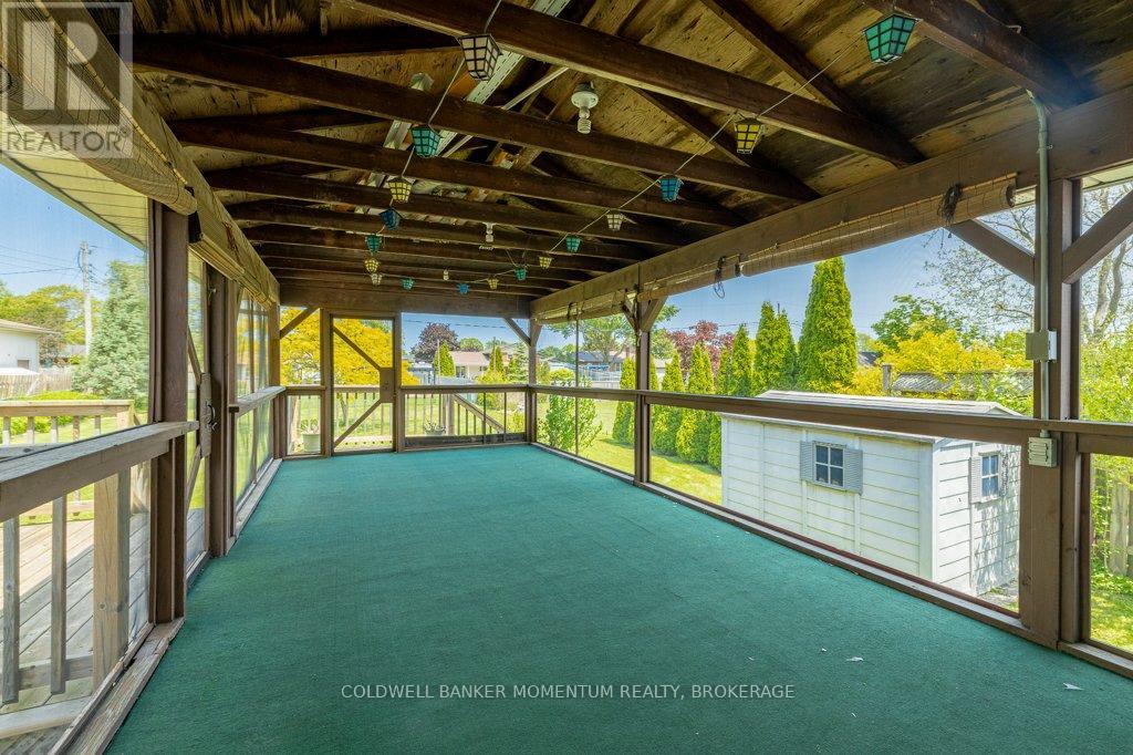 82 Mcdonald Avenue, Thorold, Ontario  L2V 3E7 - Photo 16 - X12394660