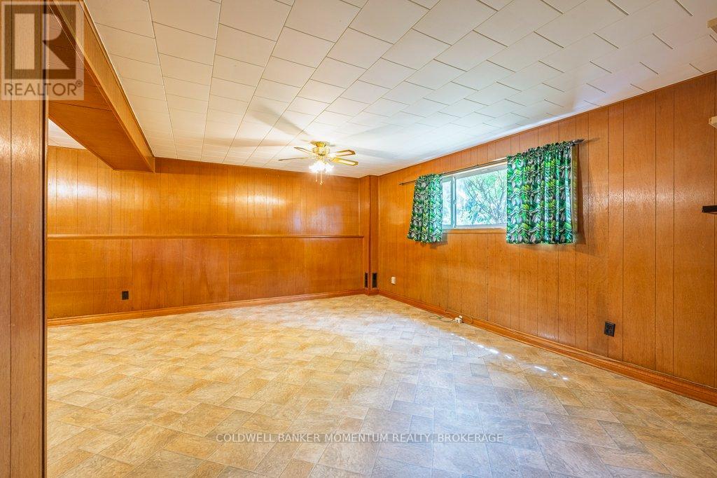 82 Mcdonald Avenue, Thorold, Ontario  L2V 3E7 - Photo 25 - X12394660