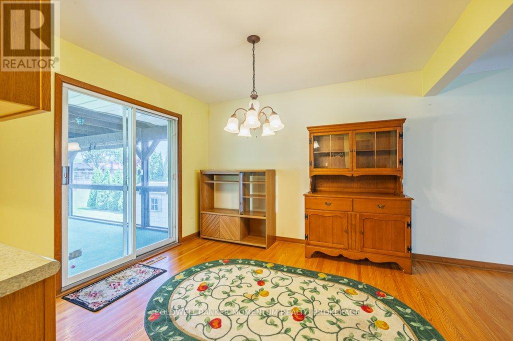 82 Mcdonald Avenue, Thorold, Ontario  L2V 3E7 - Photo 37 - X12394660