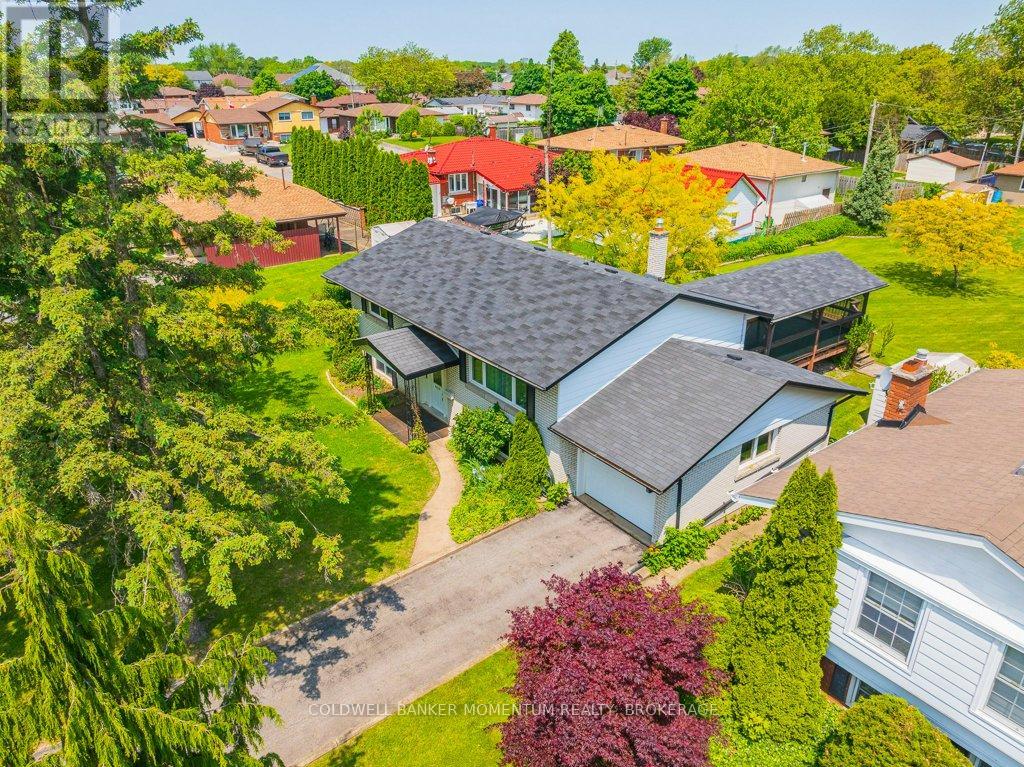 82 Mcdonald Avenue, Thorold, Ontario  L2V 3E7 - Photo 9 - X12394660