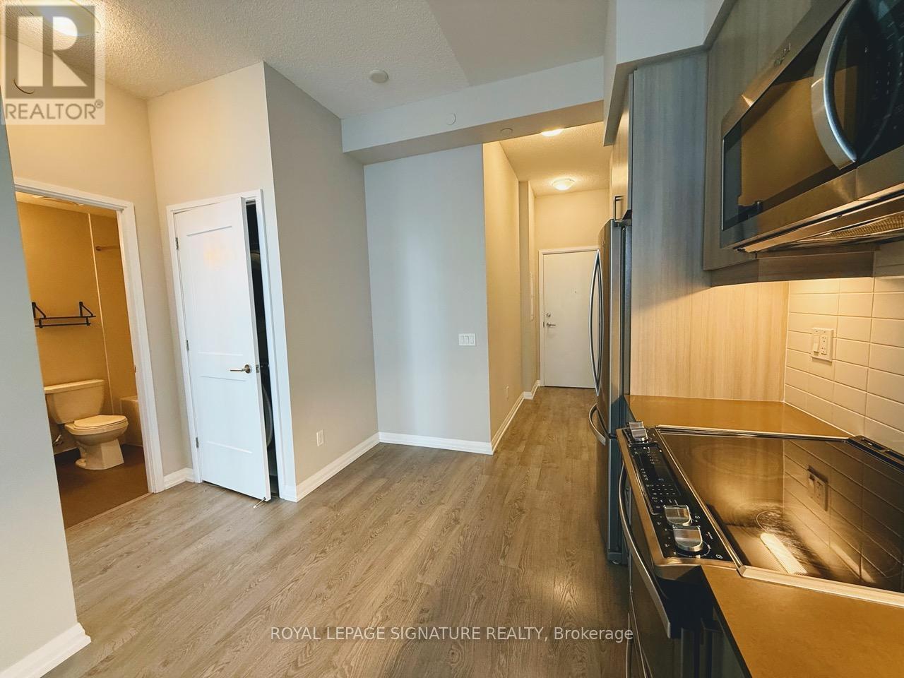 1009 - 7895 Jane Street, Vaughan, Ontario  L4K 2M7 - Photo 11 - N12394469
