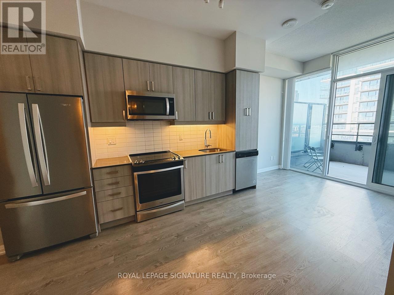 1009 - 7895 Jane Street, Vaughan, Ontario  L4K 2M7 - Photo 13 - N12394469