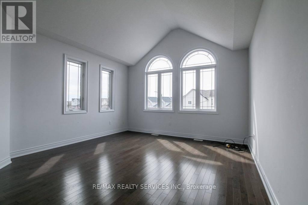 1870 Lamstone Street, Innisfil (Alcona), Ontario  L9S 4Z8 - Photo 19 - N12394528