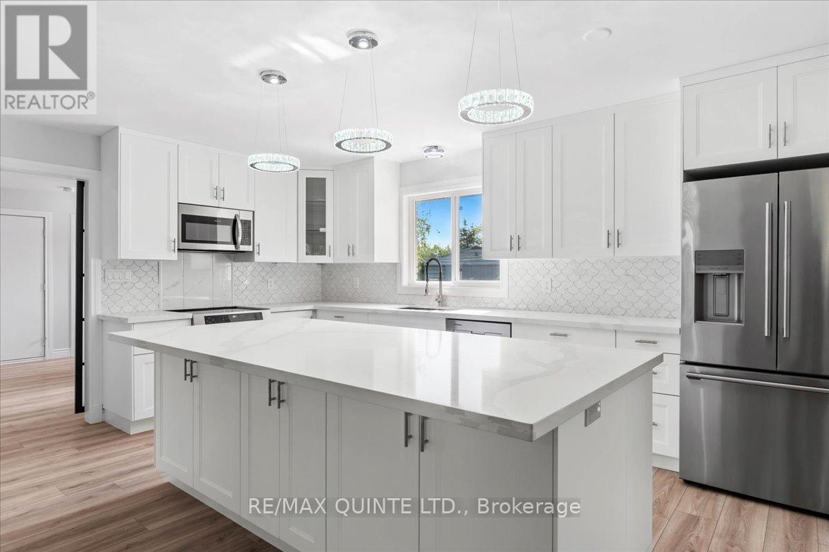 737 County Road 18 Road, Prince Edward County (Athol Ward), Ontario  K0K 1P0 - Photo 13 - X12394541