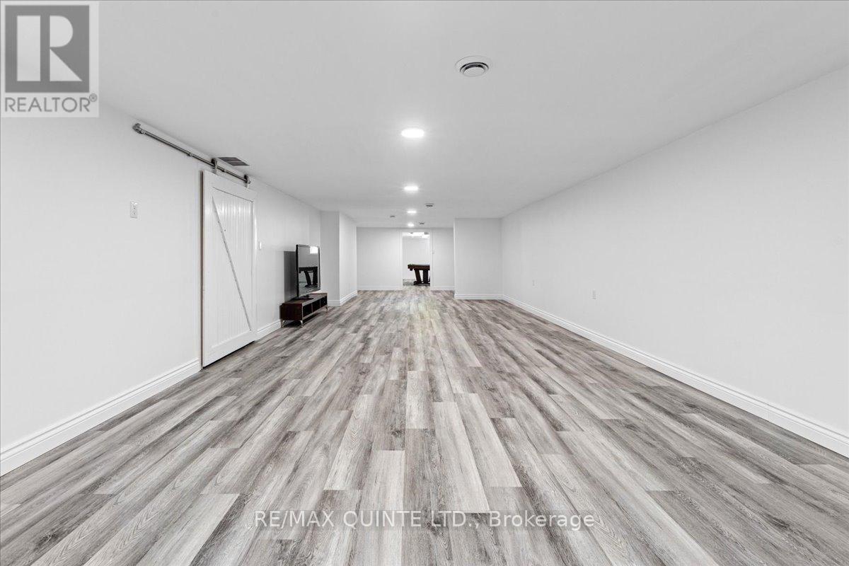 737 County Road 18 Road, Prince Edward County (Athol Ward), Ontario  K0K 1P0 - Photo 34 - X12394541