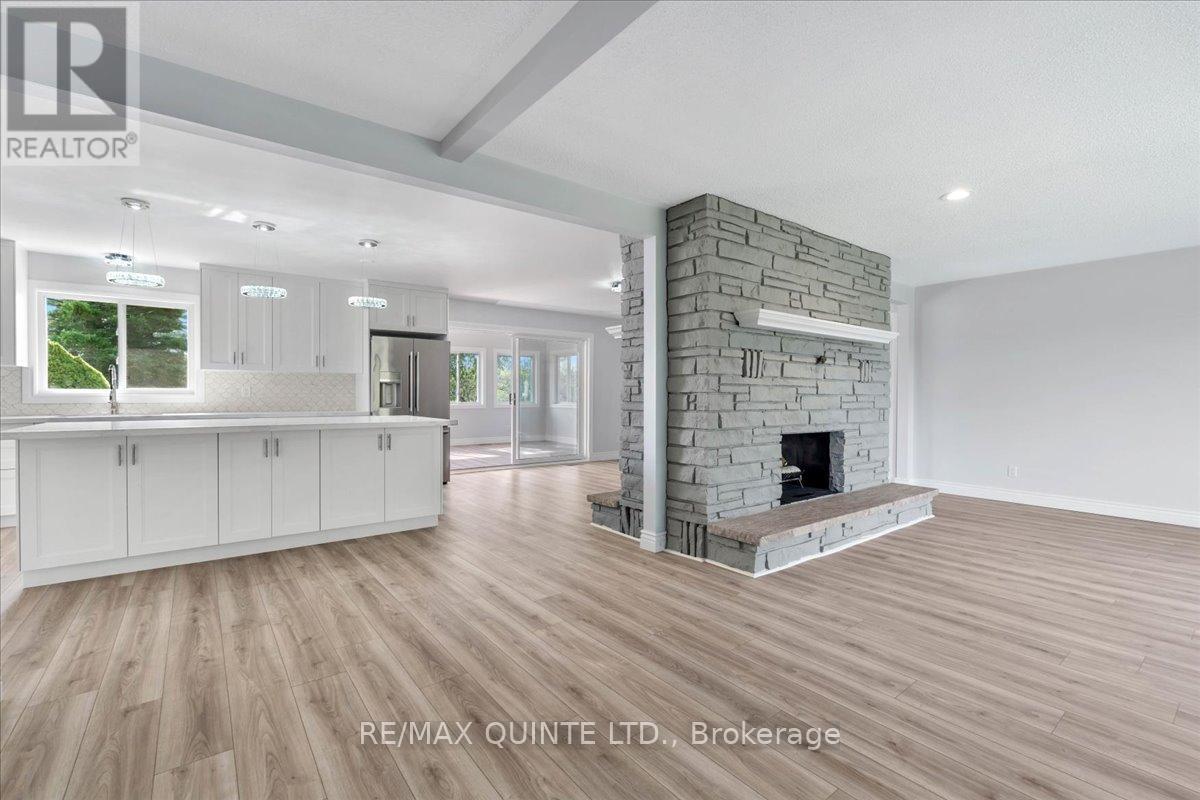 737 County Road 18 Road, Prince Edward County (Athol Ward), Ontario  K0K 1P0 - Photo 4 - X12394541