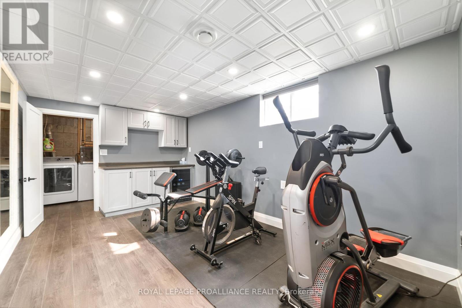 206 Elmwood Drive, Belleville (Thurlow Ward), Ontario  K8N 4Z4 - Photo 33 - X12394656