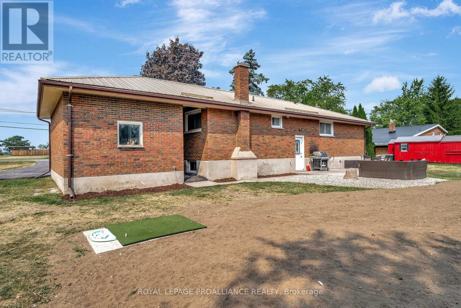 206 Elmwood Drive, Belleville (Thurlow Ward), Ontario  K8N 4Z4 - Photo 46 - X12394656