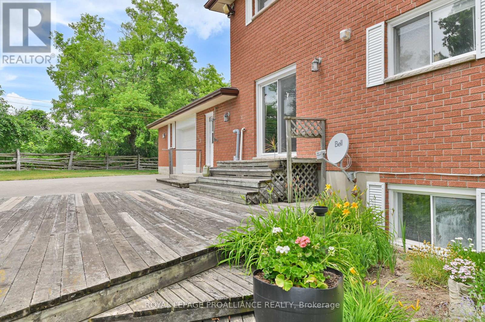 255 Huffman Road, Quinte West, Ontario  K0K 2C0 - Photo 37 - X12394668