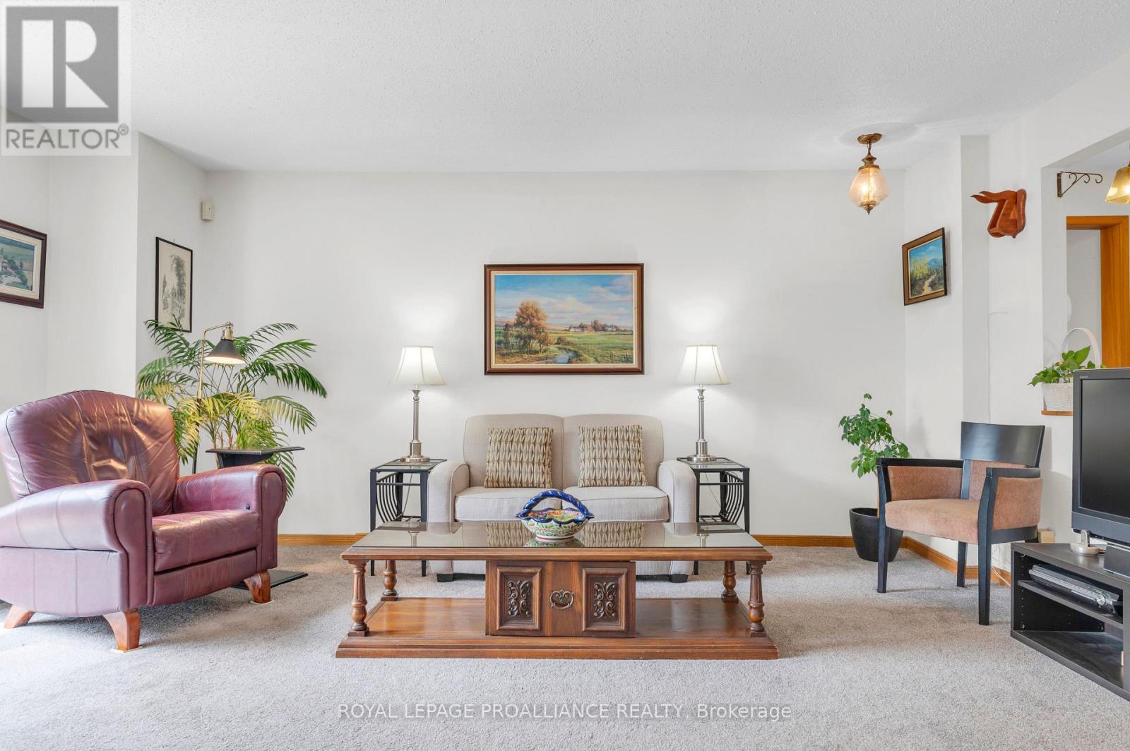 255 Huffman Road, Quinte West, Ontario  K0K 2C0 - Photo 9 - X12394668