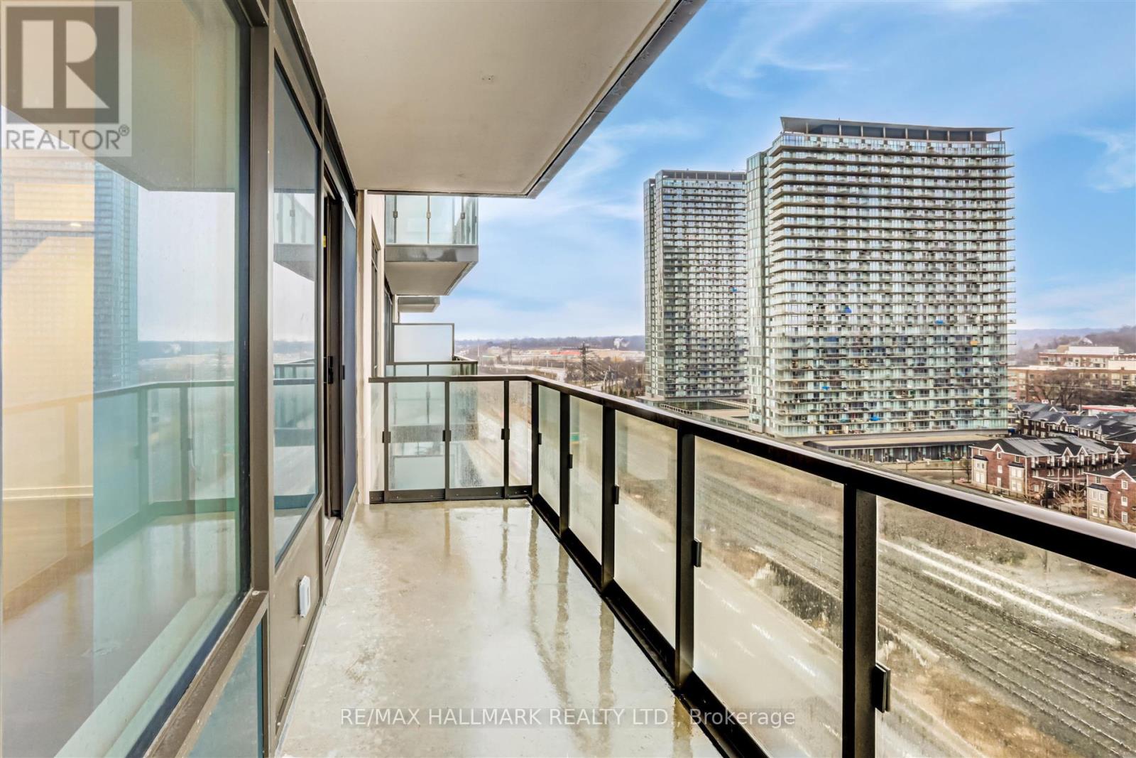 1502 - 1928 Lake Shore Boulevard W, Toronto, Ontario  M6S 0B1 - Photo 14 - W12394444