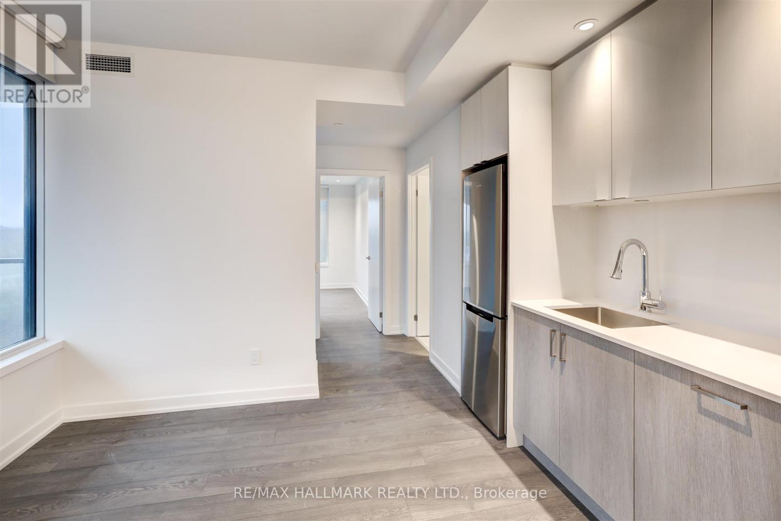 1502 - 1928 Lake Shore Boulevard W, Toronto, Ontario  M6S 0B1 - Photo 5 - W12394444
