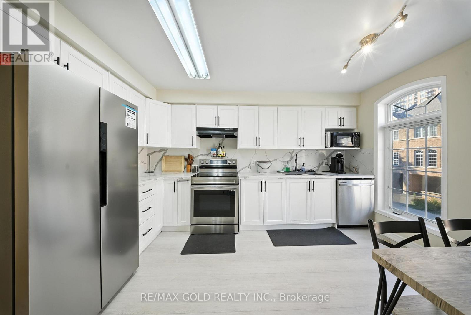 58 - 50 Strathaven Drive, Mississauga, Ontario  L5R 4E7 - Photo 8 - W12394446