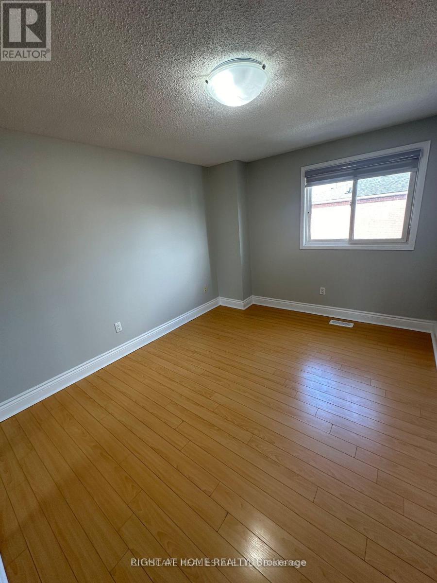 Upper - 56 Stanwell Drive, Brampton, Ontario  L6Z 3Y6 - Photo 10 - W12394485