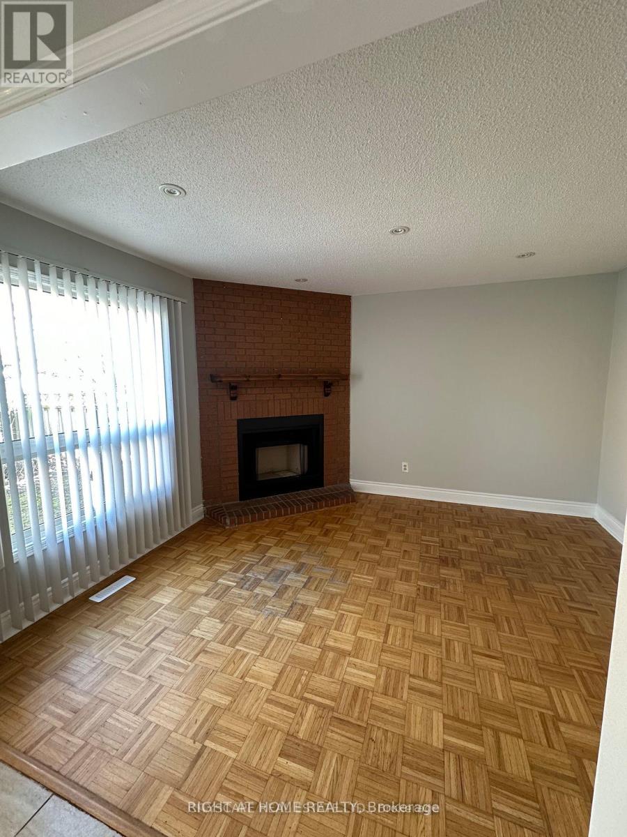 Upper - 56 Stanwell Drive, Brampton, Ontario  L6Z 3Y6 - Photo 2 - W12394485