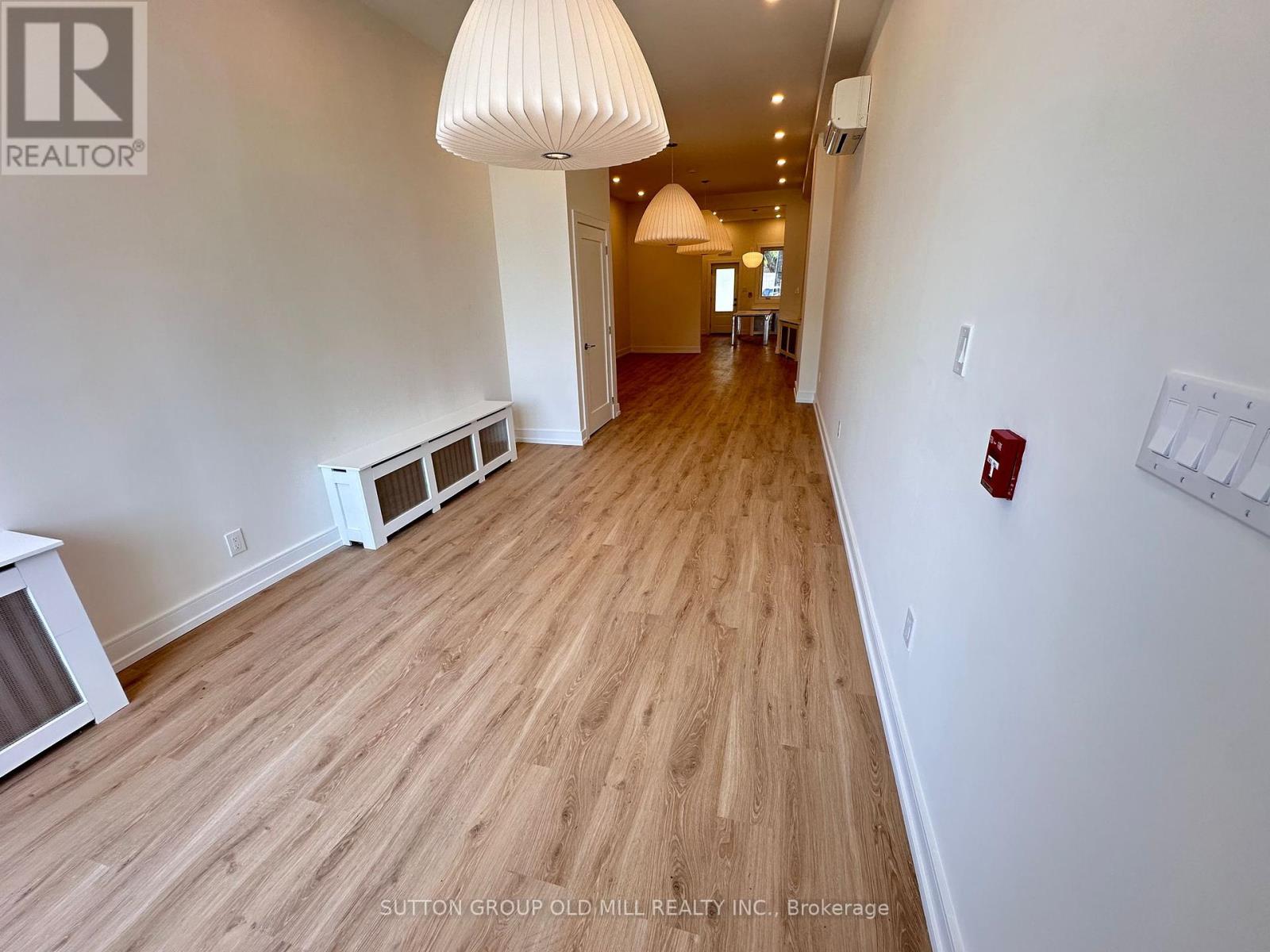 Main Floor - 3293 Dundas Street W, Toronto, Ontario  M6P 2A5 - Photo 7 - W12394511