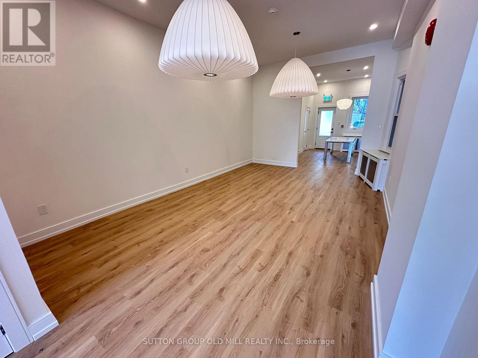 Main Floor - 3293 Dundas Street W, Toronto, Ontario  M6P 2A5 - Photo 8 - W12394511