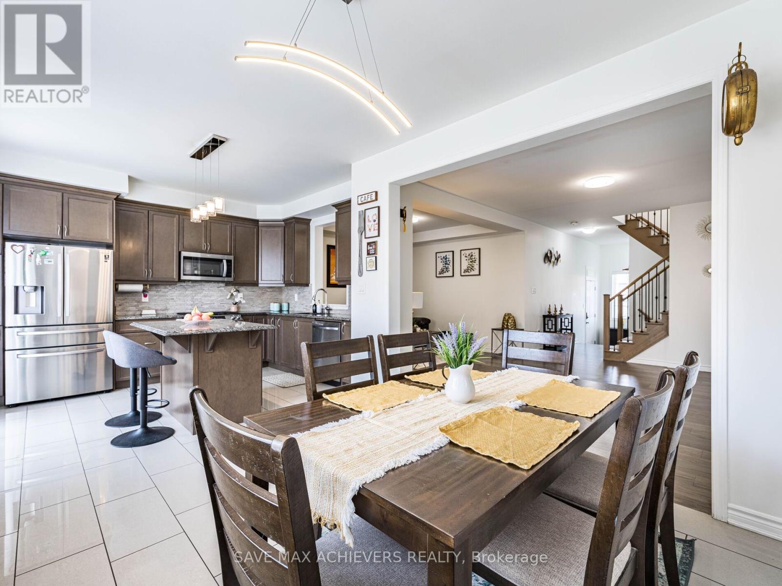 12 Emerald Coast Trail, Brampton (Northwest Brampton), Ontario  L7A 5A7 - Photo 17 - W12394518