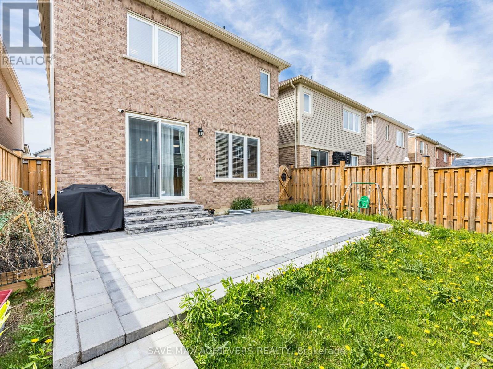 12 Emerald Coast Trail, Brampton (Northwest Brampton), Ontario  L7A 5A7 - Photo 48 - W12394518