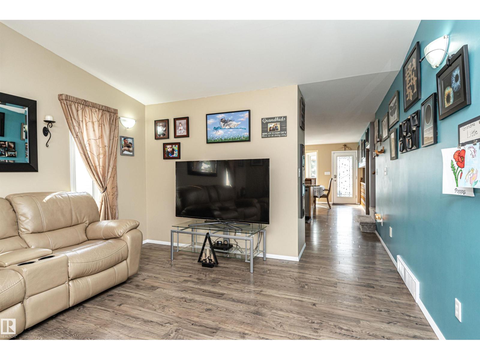 9007 102 Av, Morinville, Alberta  T8R 1B5 - Photo 10 - E4457053