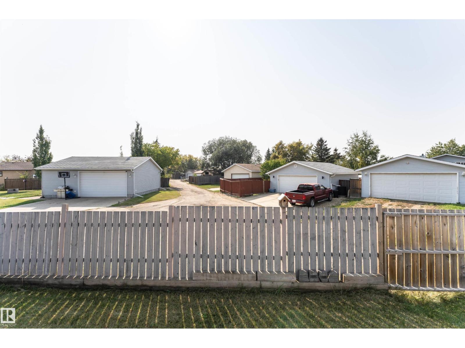 9007 102 Av, Morinville, Alberta  T8R 1B5 - Photo 61 - E4457053
