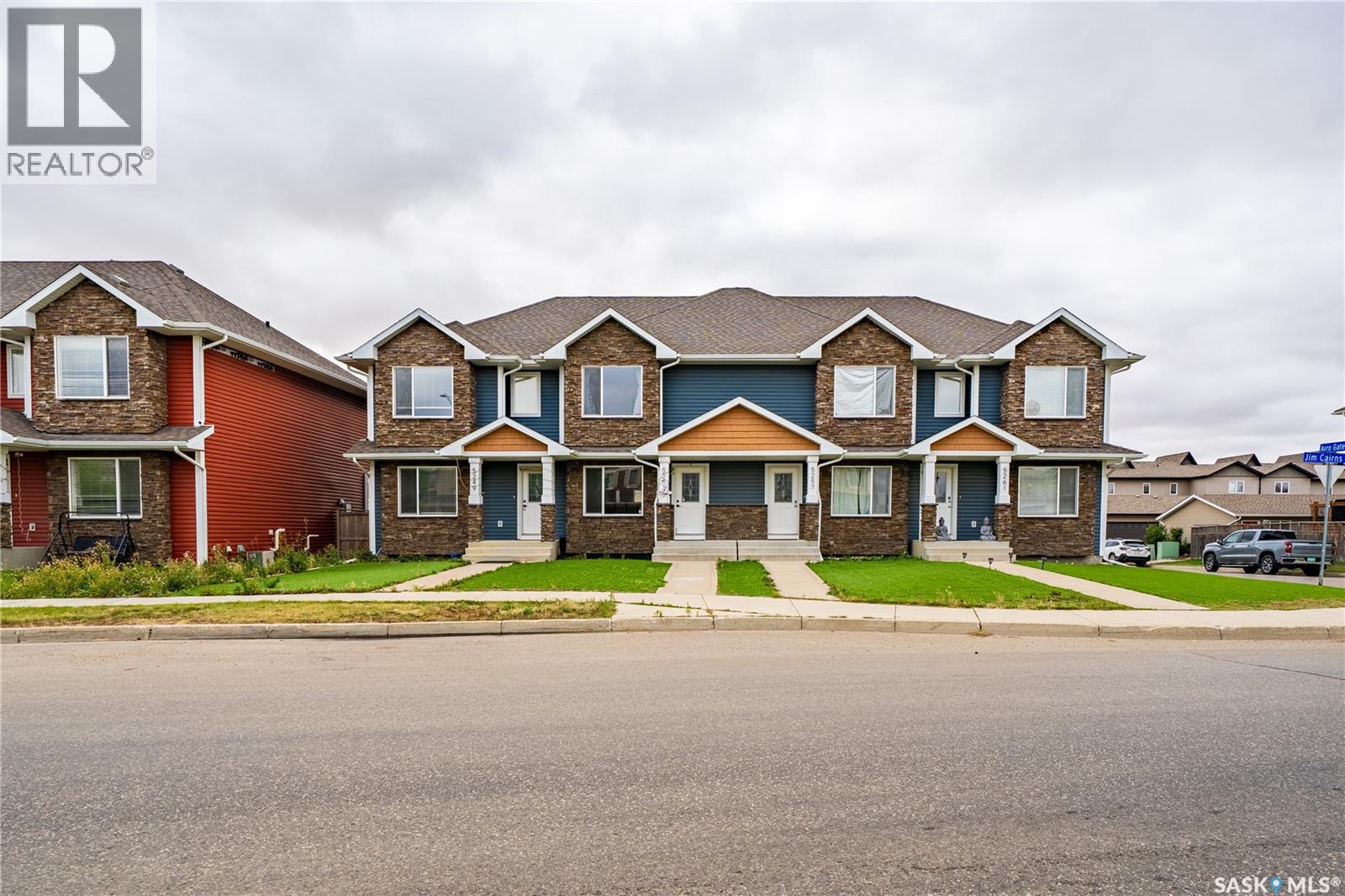 5253 Jim Cairns Boulevard, Regina, Saskatchewan  S4W 0G7 - Photo 2 - SK017917
