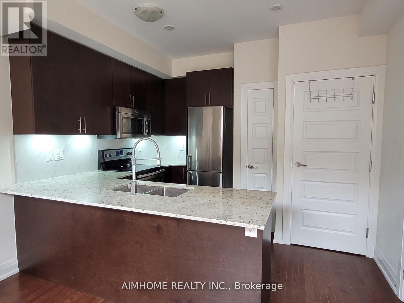 44 - 19 Eldora Avenue, Toronto, Ontario  M2M 0B5 - Photo 4 - C12372457
