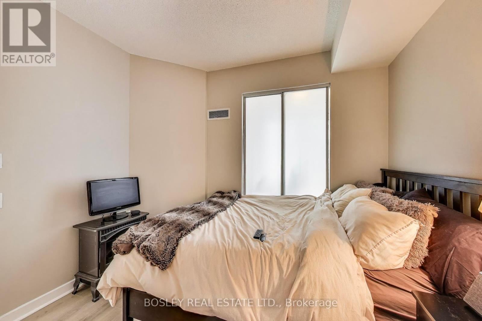 1007 - 85 Bloor Street E, Toronto, Ontario  M4W 3Y1 - Photo 13 - C12394539