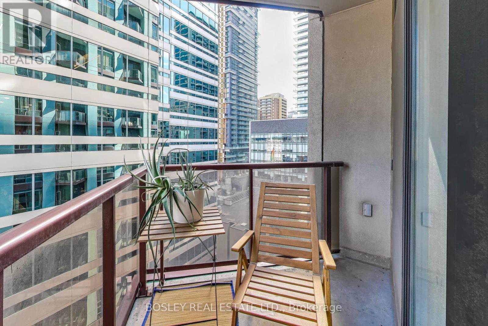 1007 - 85 Bloor Street E, Toronto, Ontario  M4W 3Y1 - Photo 18 - C12394539