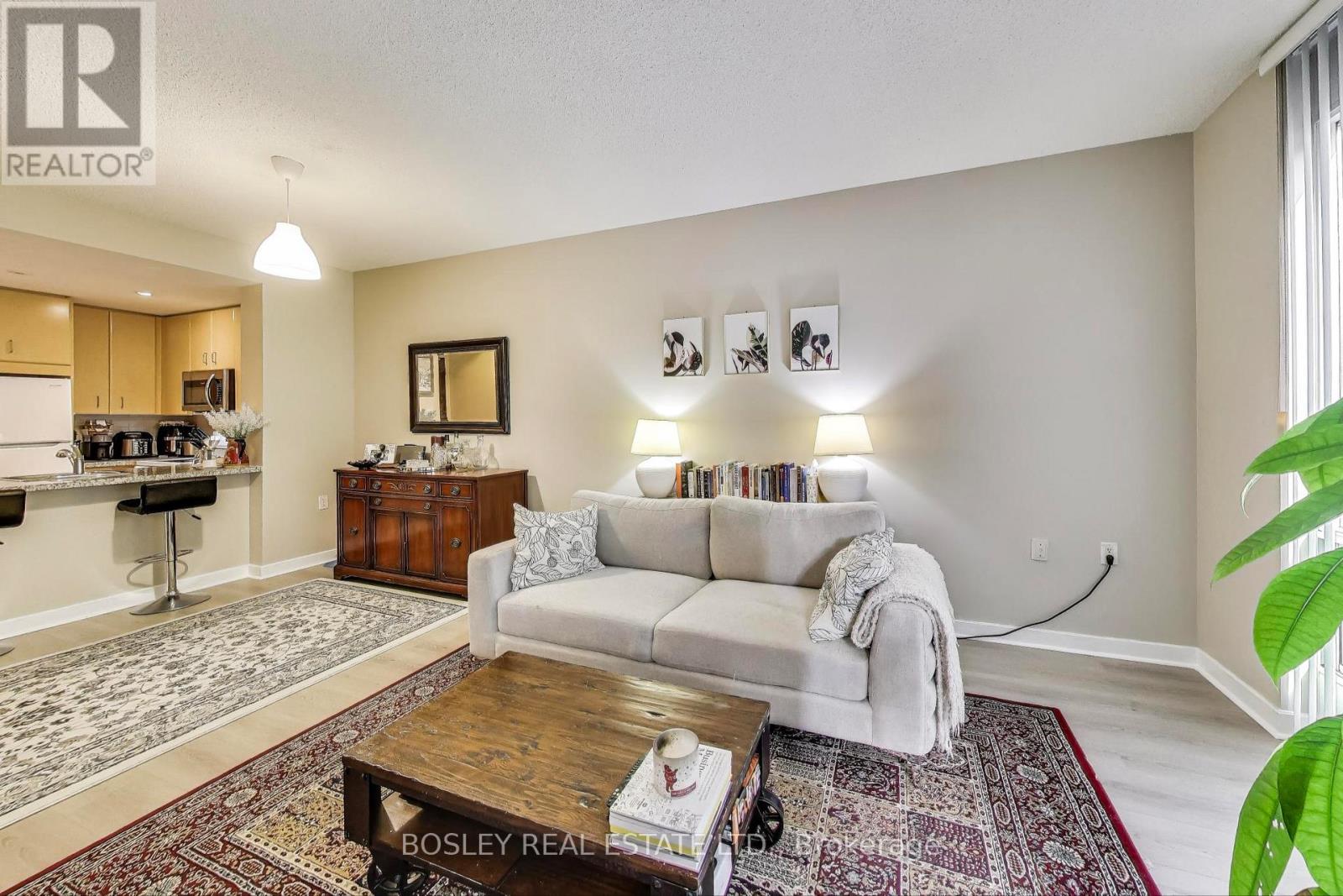 1007 - 85 Bloor Street E, Toronto, Ontario  M4W 3Y1 - Photo 4 - C12394539