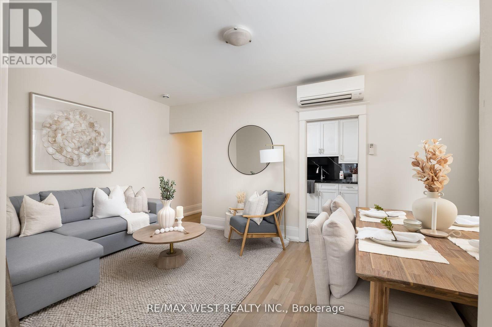 Bldg 1 - 9 Humewood Drive, Toronto, Ontario  M6C 1C9 - Photo 12 - C12394626
