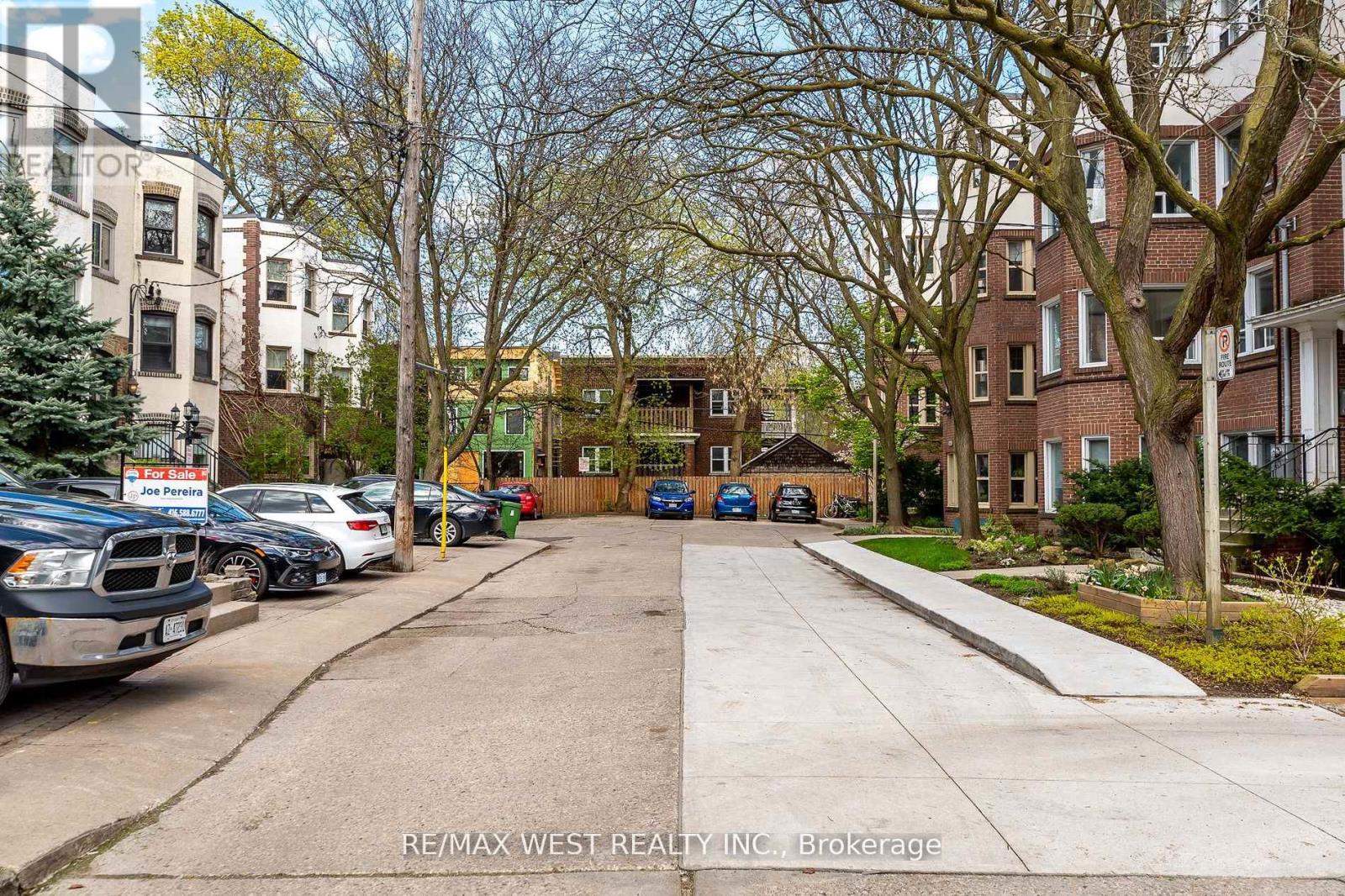 Bldg 1 - 9 Humewood Drive, Toronto, Ontario  M6C 1C9 - Photo 40 - C12394626