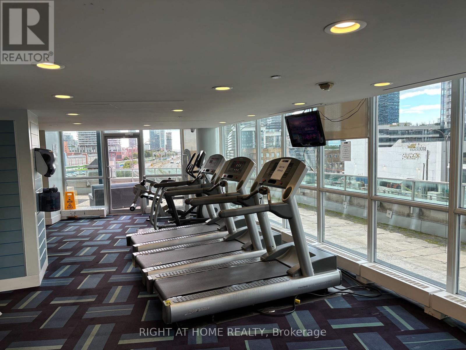 2404 - 18 Yonge Street, Toronto, Ontario  M5E 1Z8 - Photo 12 - C12394635