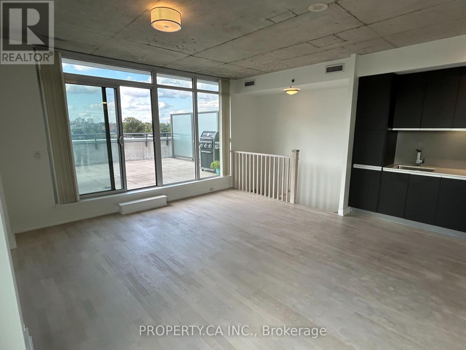 622 - 20 Minowan Miikan Lane, Toronto, Ontario  M6J 0E5 - Photo 8 - C12394669