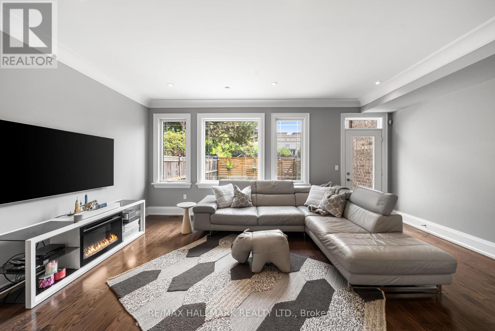 19 Hycrest Avenue, Toronto (Willowdale East), Ontario  M2N 5G2 - Photo 6 - C12394671