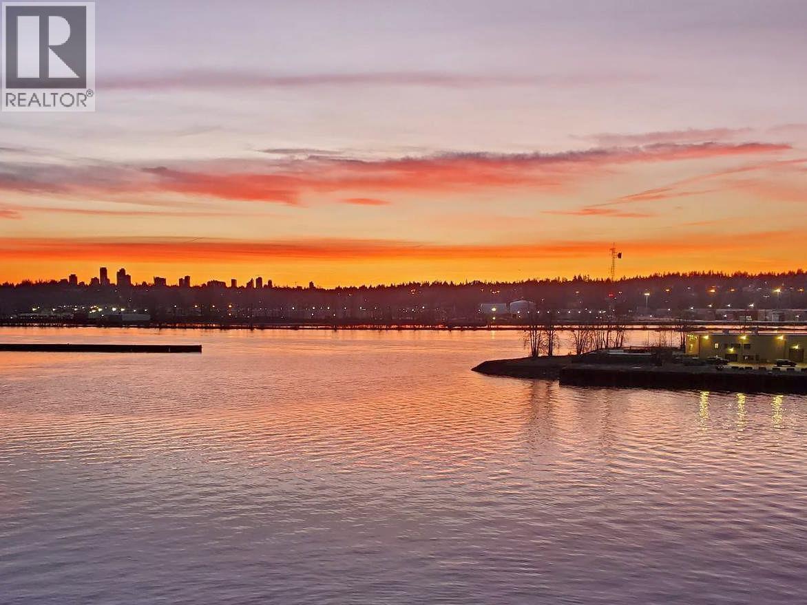 608 210 SALTER STREET, New Westminster, British Columbia
